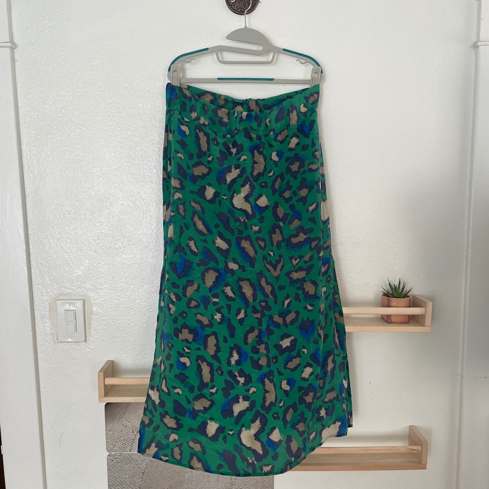 Vanessa Virginia Green Leopard Print Silk Maxi Skirt XS (Stretched Waistband)